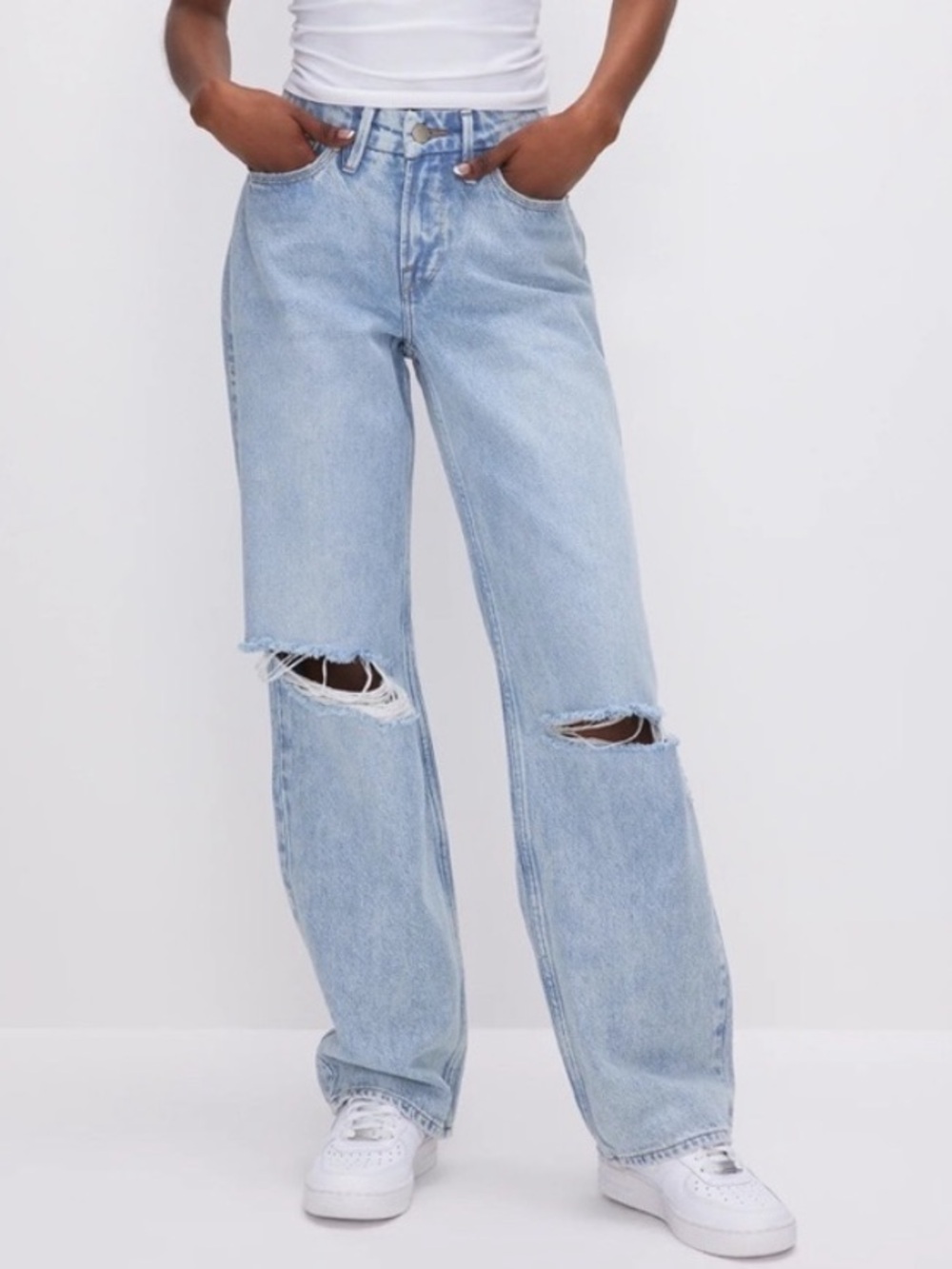 Good American Good '90s
Ripped Relaxed Straight Leg Jeans- size 25